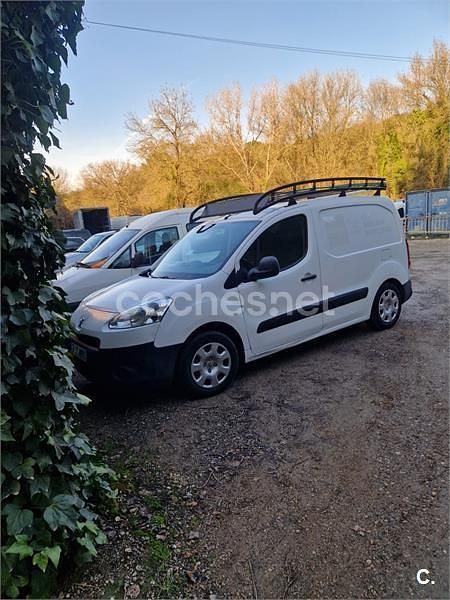 Usado Peugeot Partner Tepee Access 75 CV (55 kW) 2015 Blanco Monovolumen