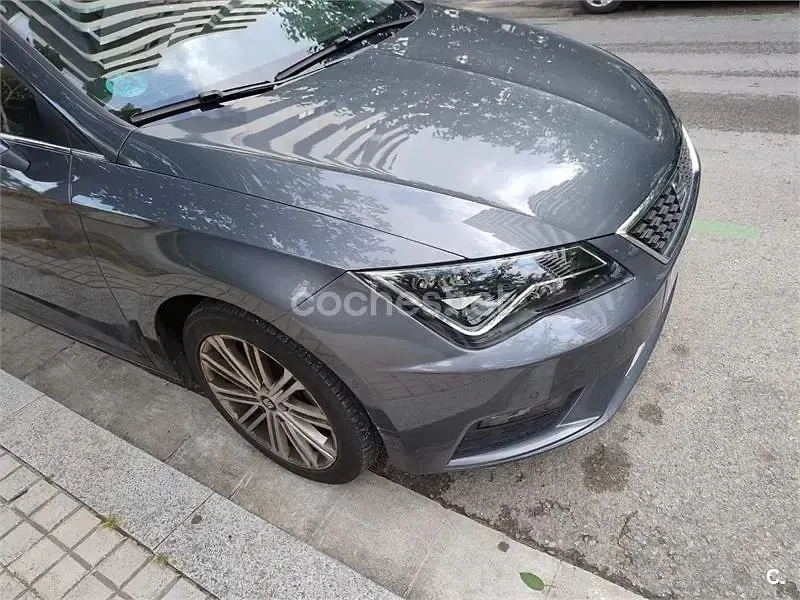 Usado Seat Leon ST XCELLENCE 150 CV (110 kW) 2018 Gris / plata Familiar