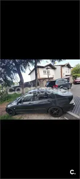 Usado Lexus IS200 Luxury Line 155 CV (114 kW) 1999 Gris / plata Berlina