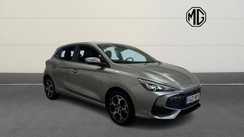 Usado MG MG3 Luxury 195 CV (143 kW) 2025 Plata Utilitario