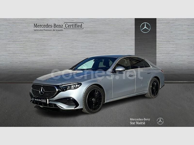 Gris / plata Usado 2025 Mercedes E220 Berlina | 58.990 € - Imagen 1/4