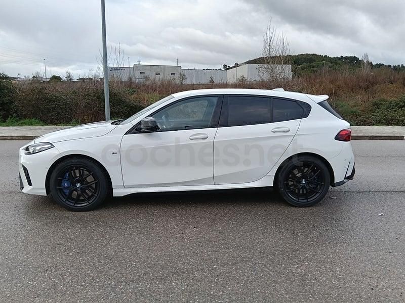 Usado BMW M135 Comfort Edition 300 CV (220 kW) 2024 Blanco Utilitario