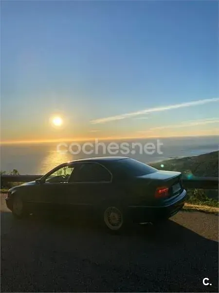 Usado BMW 523 170 CV (125 kW) 1996 Negro Berlina