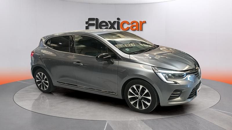 Begagnad Renault Clio V Techno 90 HK (66 kW) 2023 Grå Sedan