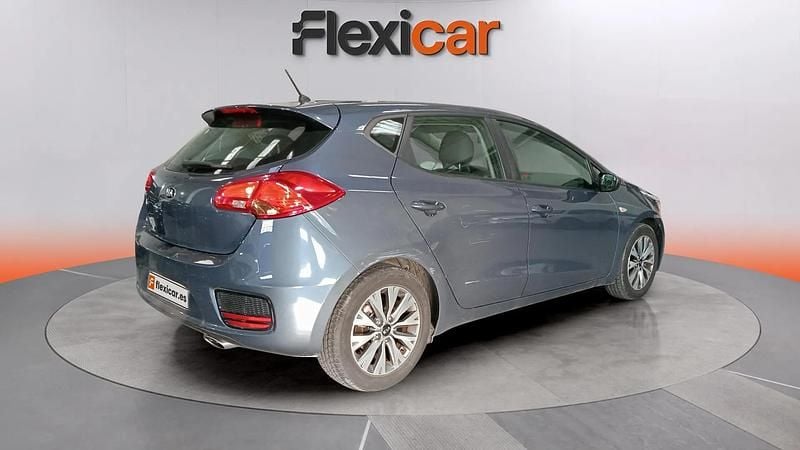 Usado Kia Ceed 101 CV (74 kW) 2017 Azul Utilitario