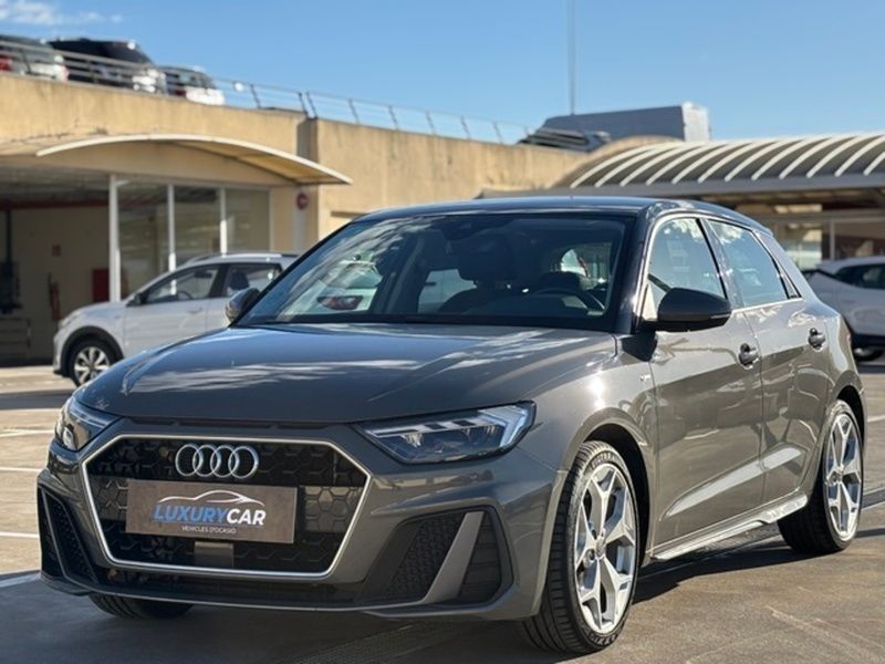 Gris / plata Usado 2019 Audi A1 Sportback S-Line Utilitario | 19.990 € (Un poco caro) - Imagen 1/4