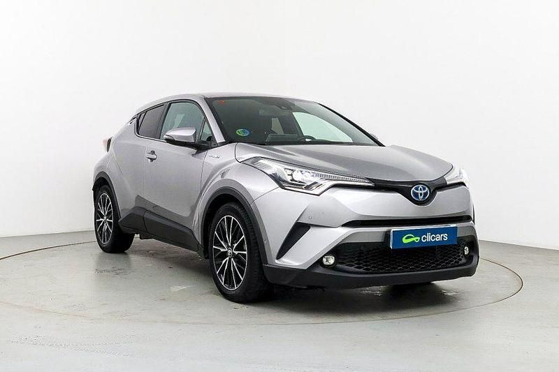 Usado Toyota C-HR Advance 122 CV (89 kW) 2018 Gris / plata SUV