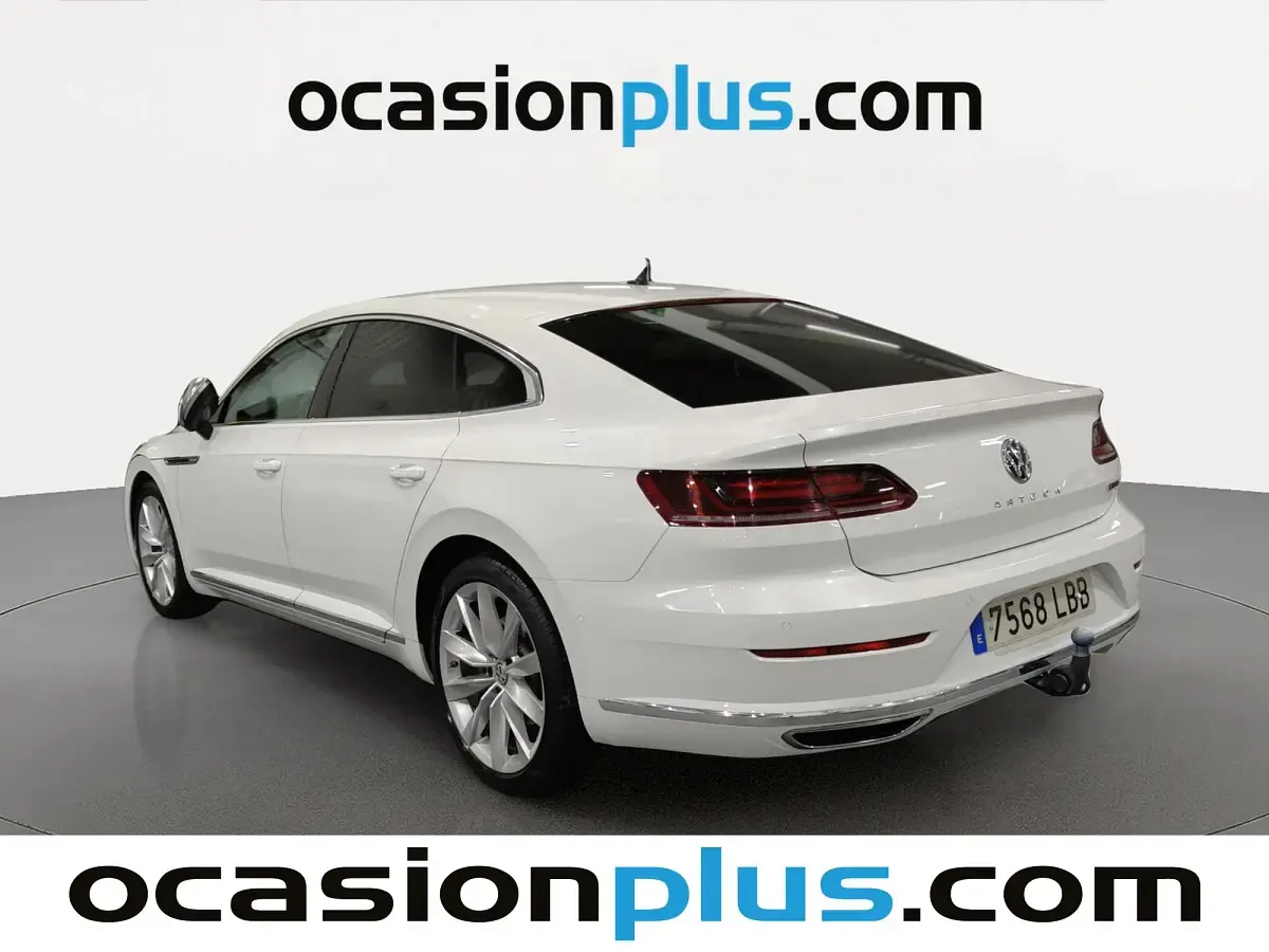 Usado VW Arteon Elegance 240 CV (176 kW) 2019 Blanco Utilitario