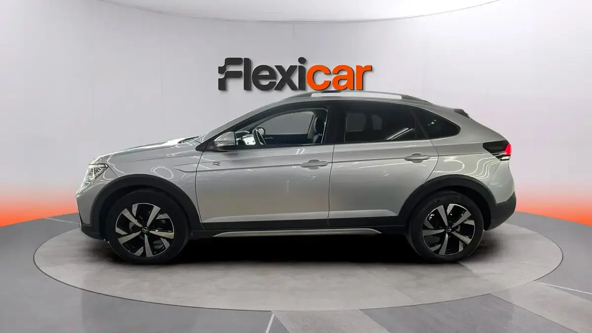 Usado VW Taigo Style 116 CV (85 kW) 2025 Gris SUV