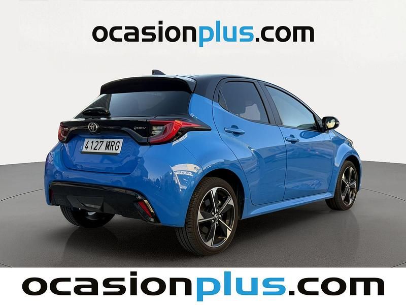Usado Toyota Yaris Hybrid Style 131 CV (96 kW) 2024 Azul Utilitario