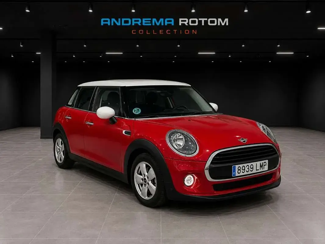 Usado Mini ONE 102 CV (75 kW) 2021 Rojo Utilitario