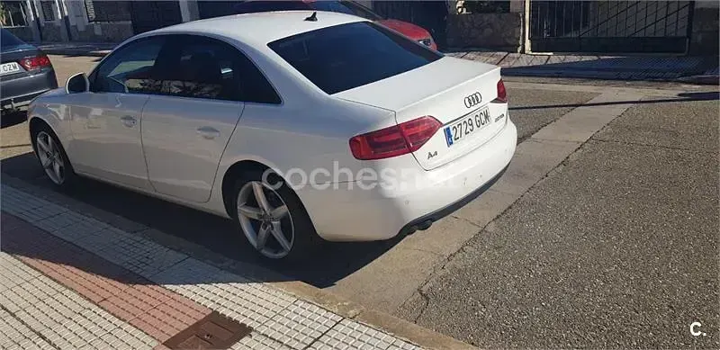 Usado Audi A4 143 CV (105 kW) 2008 Blanco Berlina