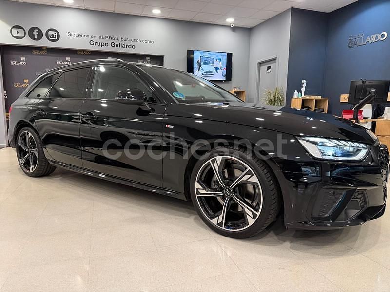 Usado Audi A4 S-Line 163 CV (119 kW) 2023 Negro Familiar