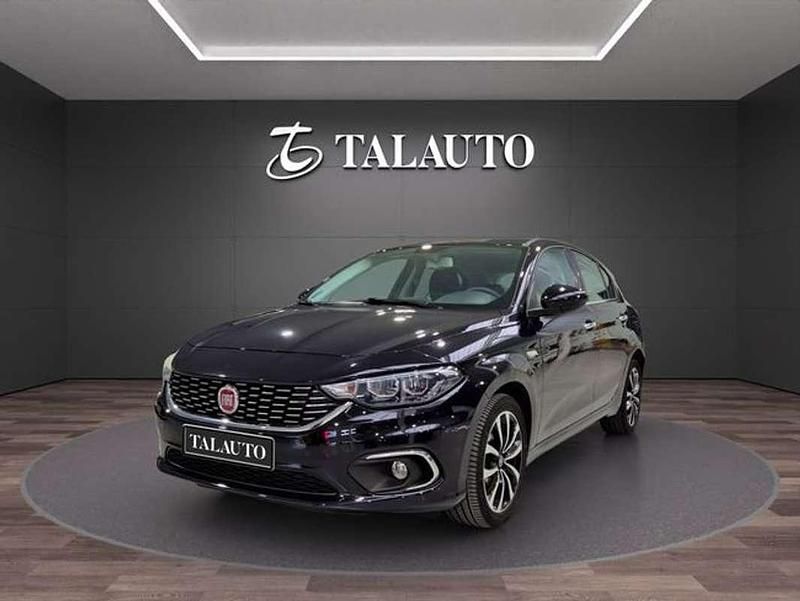 Usado Fiat Tipo Lounge 120 CV (88 kW) 2017 Negro Berlina