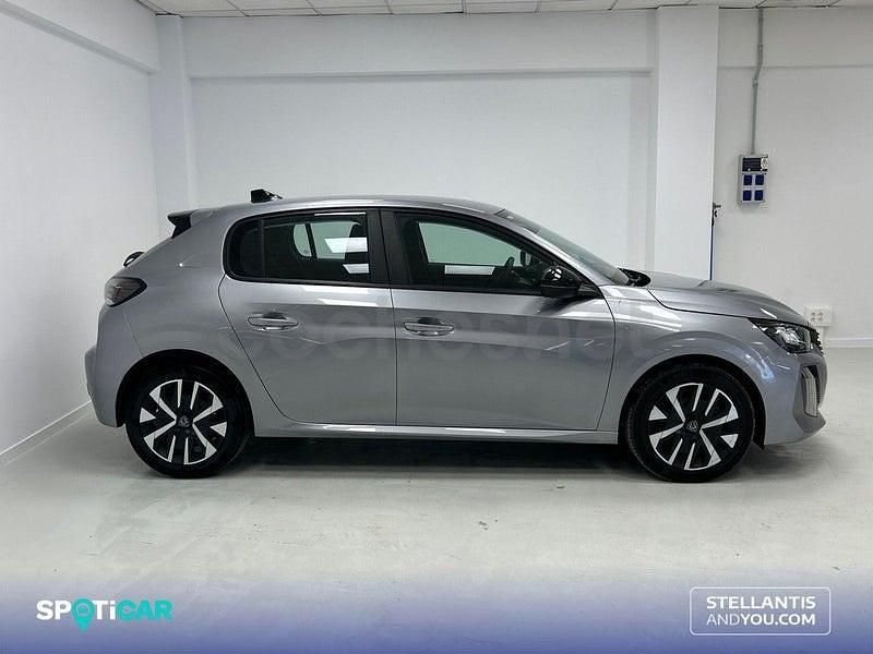 Usado Peugeot 208 Active 100 CV (73 kW) 2024 Gris / plata Utilitario