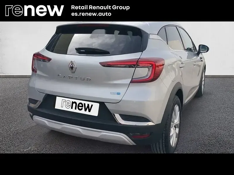 Usado Renault Captur Zen 145 CV (106 kW) 2022 Gris SUV