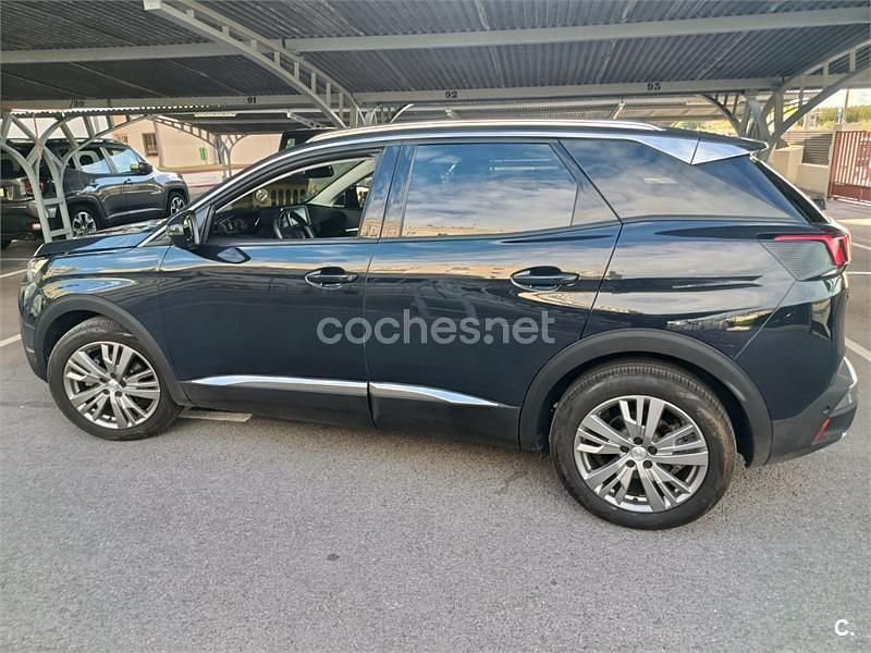 Usado Peugeot 3008 Allure 130 CV (95 kW) 2020 Negro SUV