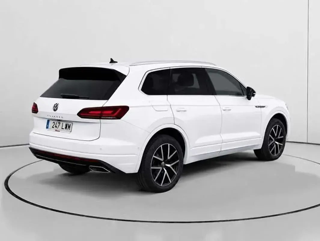 Usado VW Touareg Elegance 286 CV (210 kW) 2022 Blanco SUV