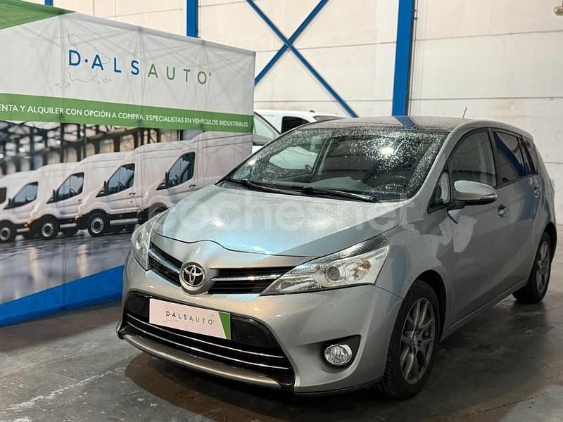 Gris / plata Usado 2013 Toyota Verso Advance Monovolumen | 9790 € (Precio justo) - Imagen 1/4