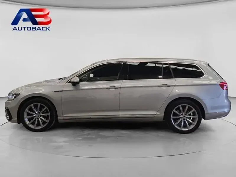 Usado VW Passat GTE 218 CV (160 kW) 2022 Plata Familiar