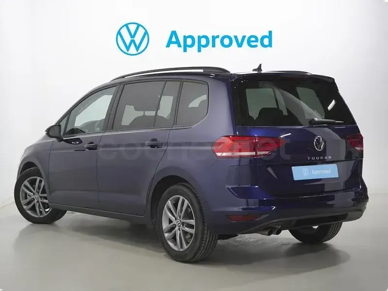 Usado VW Touran 150 CV (110 kW) 2025 Azul Monovolumen