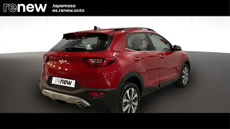 Usado Kia Stonic 100 CV (73 kW) 2024 Rojo SUV