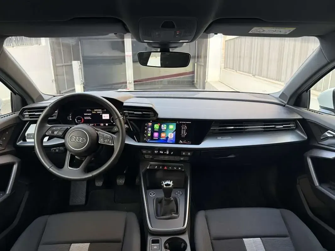 Usado Audi A3 Sportback Advanced Plus 116 CV (85 kW) 2024 Beige Utilitario