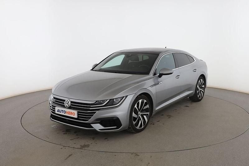 Usado VW Arteon R-line 190 CV (139 kW) 2019 Gris Berlina