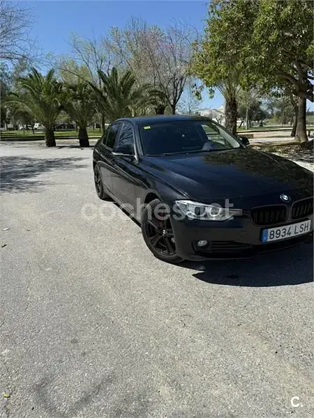 Usado BMW 318 143 CV (105 kW) 2014 Negro Berlina