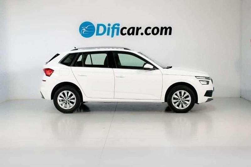 Usado Skoda Kamiq Ambition 111 CV (81 kW) 2021 Blanco SUV