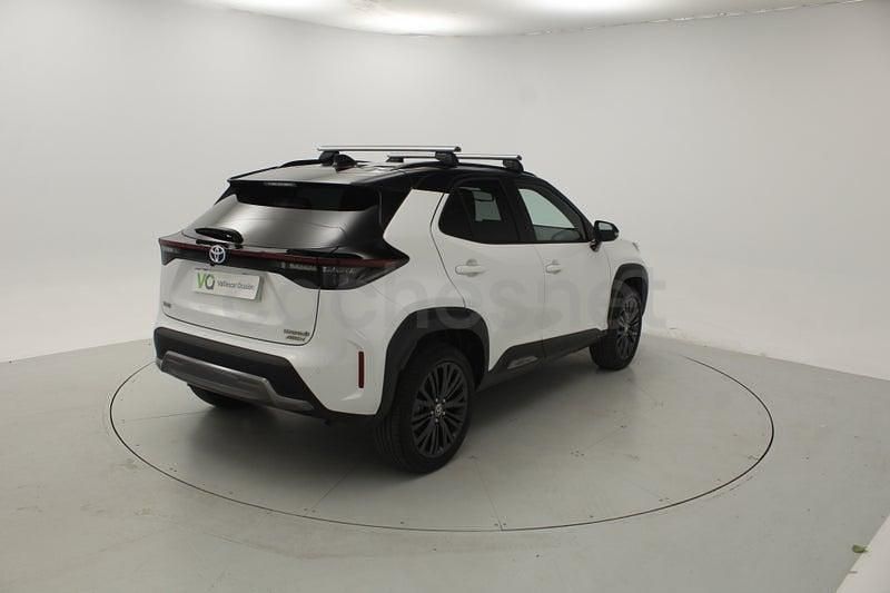 Usado Toyota Yaris Cross 116 CV (85 kW) 2023 Blanco SUV