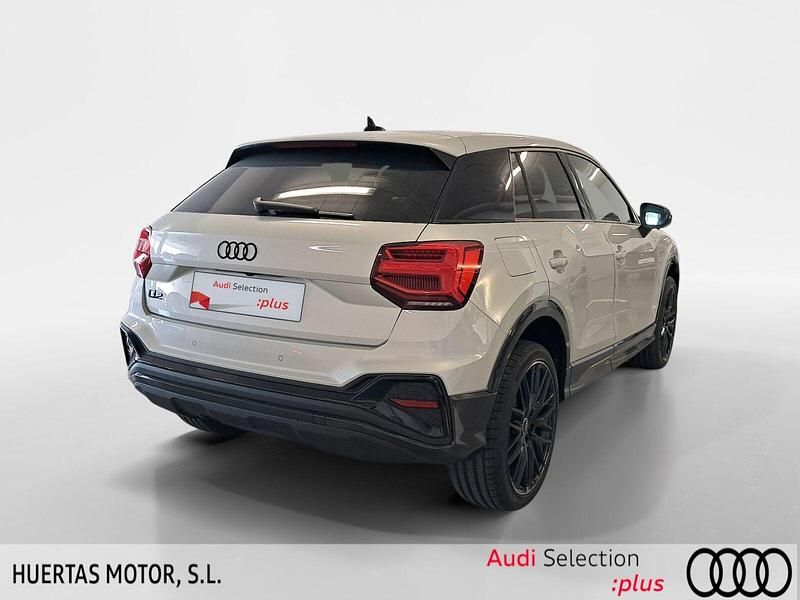 Nuevo Audi Q2 Black Edition 116 CV (85 kW) 2025 Gris SUV