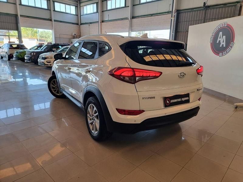 Usado Hyundai Tucson 131 CV (96 kW) 2018 Blanco SUV