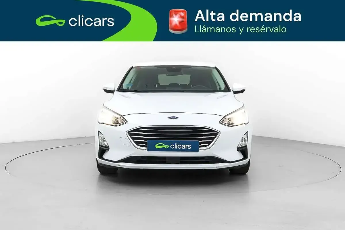 Usado Ford Focus Trend 125 CV (91 kW) 2019 Blanco Utilitario