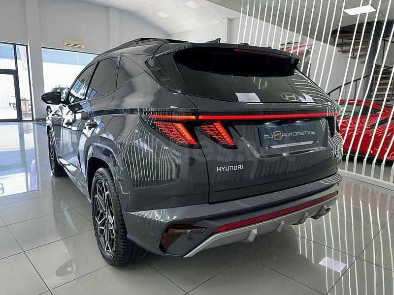 Usado Hyundai Tucson N Line 136 CV (100 kW) 2022 Gris / plata SUV