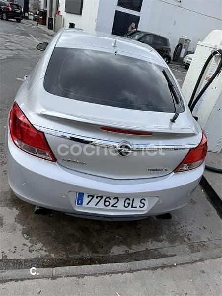 Usado Opel Insignia Cosmo 220 CV (161 kW) 2009 Gris / plata Berlina