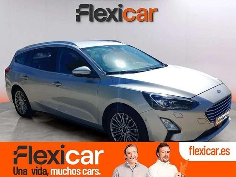 Gris Usado 2019 Ford Focus Titanium Utilitario | 11.290 € (Precio justo) - Imagen 1/4
