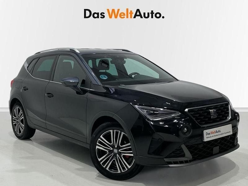 Usado Seat Arona FR 115 CV (84 kW) 2024 Negro SUV