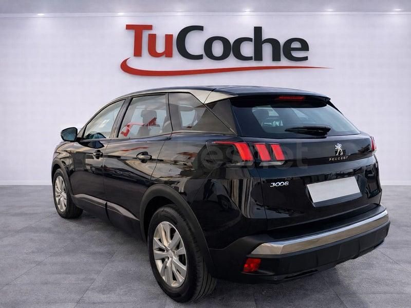 Usado Peugeot 3008 Allure 130 CV (95 kW) 2019 Negro SUV