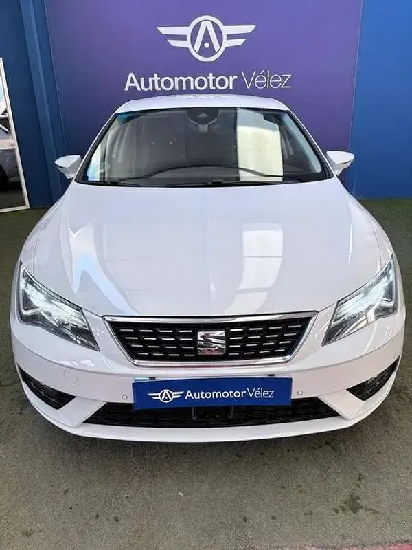 Usado Seat Leon XCELLENCE 150 CV (110 kW) 2019 Blanco Berlina