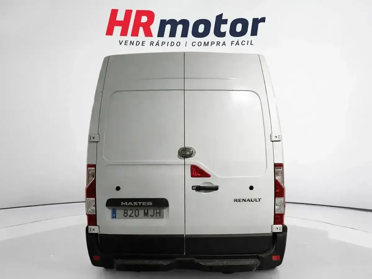 Usado Renault Master R.S. 145 CV (106 kW) 2023 Blanco Monovolumen