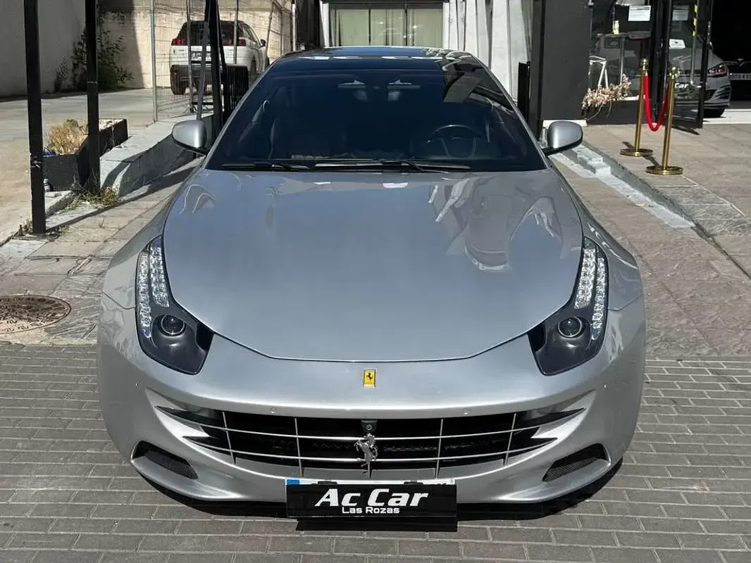 Usado Ferrari FF 659 CV (484 kW) 2016 Gris Familiar