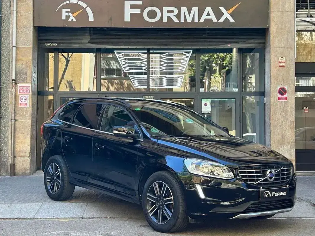 Usado Volvo XC60 Momentum 150 CV (110 kW) 2017 Negro SUV