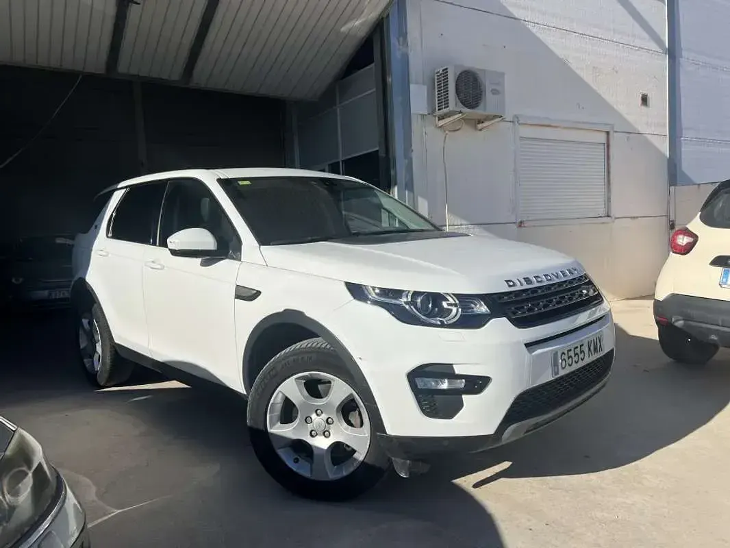 Usado Land Rover Discovery Sport HSE 150 CV (110 kW) 2018 Blanco SUV