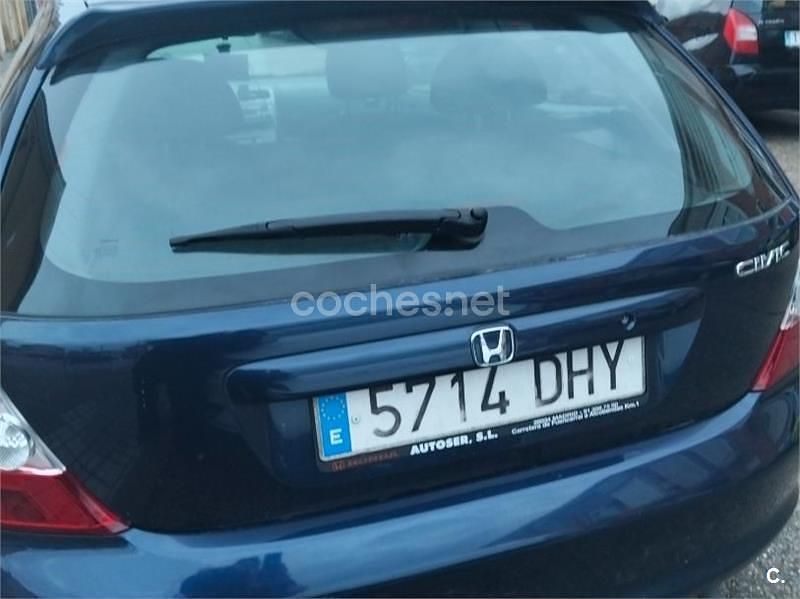 Usado Honda Civic LS 100 CV (73 kW) 2005 Azul Berlina