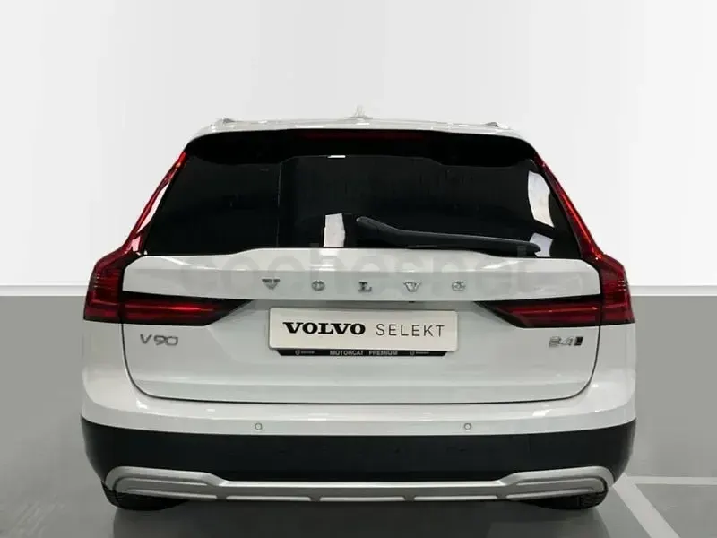 Usado Volvo V90 CC Plus 197 CV (144 kW) 2024 Blanco Familiar