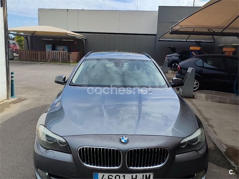 Usado BMW 530 Comfort Edition 258 CV (189 kW) 2012 Gris / plata Familiar