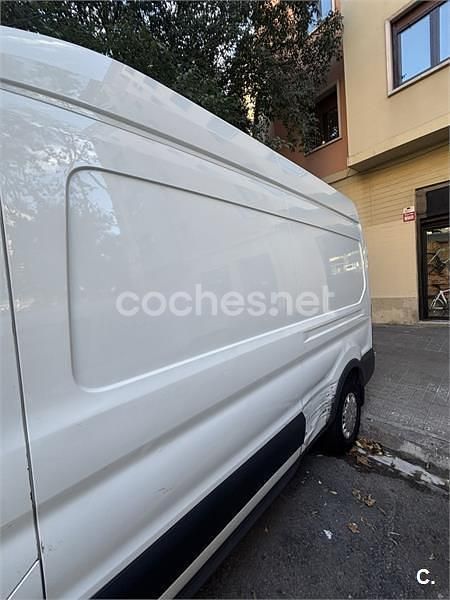 Usado Ford Transit 76 CV (55 kW) 2000 Blanco Familiar