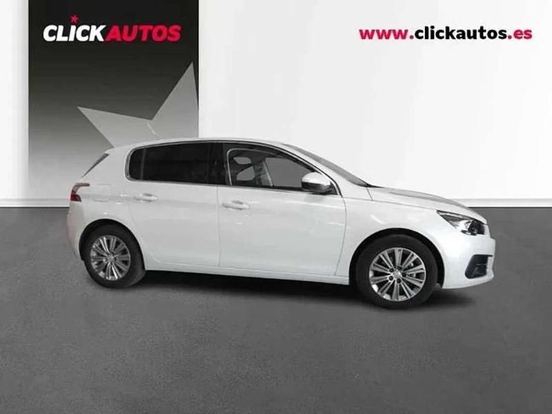Usado Peugeot 308 Allure 131 CV (96 kW) 2021 Blanco Berlina
