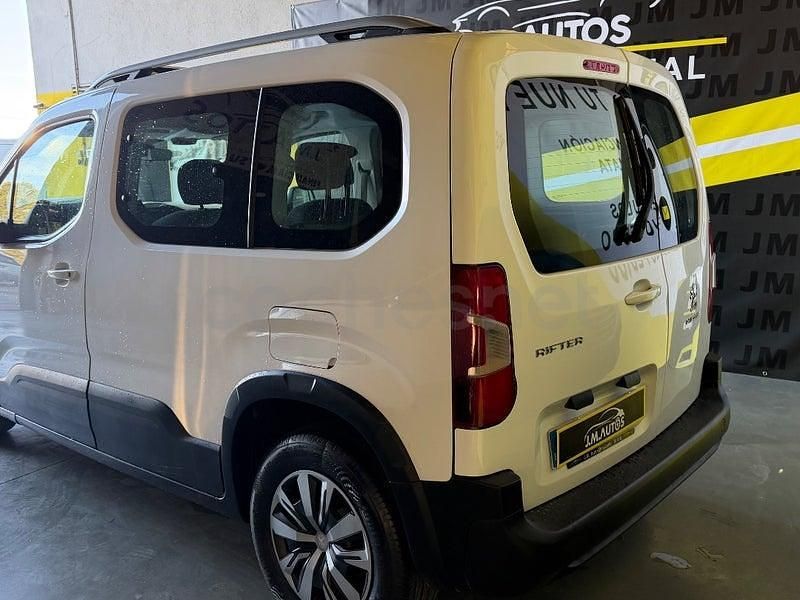 Usado Peugeot Rifter Access 100 CV (73 kW) 2019 Blanco Monovolumen